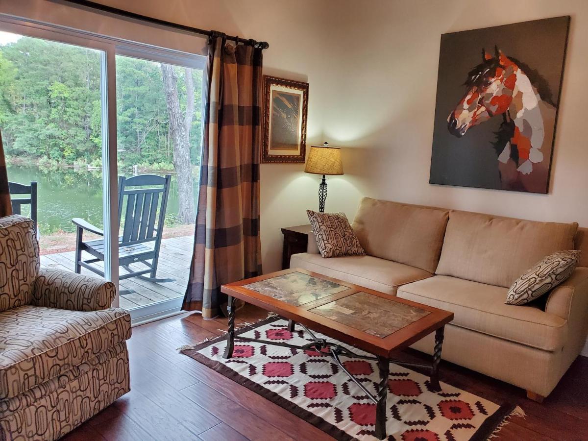 Hotel Cape Fear Vineyard And Winery Elizabethtown Esterno foto