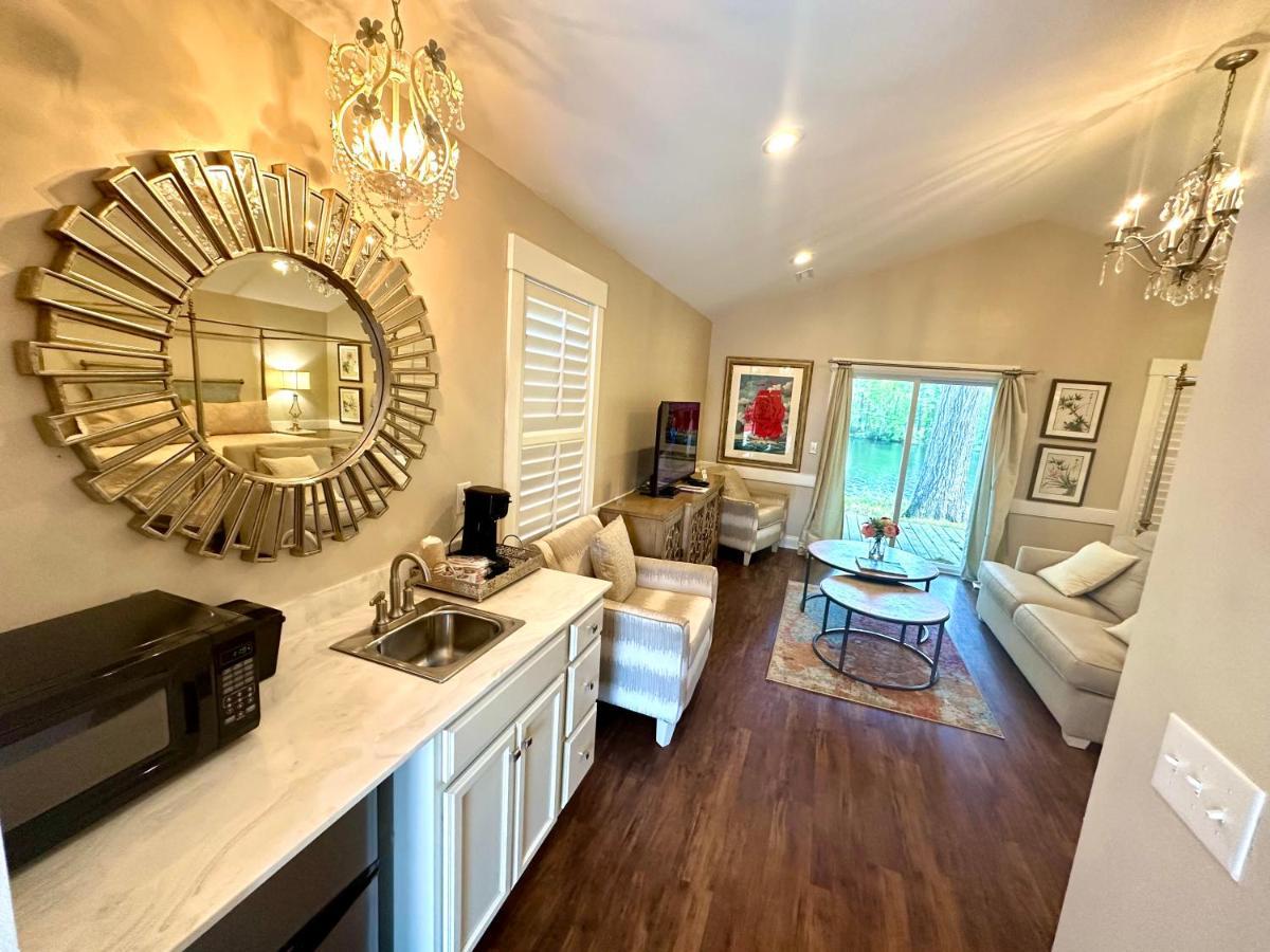 Hotel Cape Fear Vineyard And Winery Elizabethtown Esterno foto